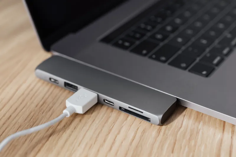 Cable Clutter and Hidden Costs: Which Legacy Connectors to Keep and Which to Let Go